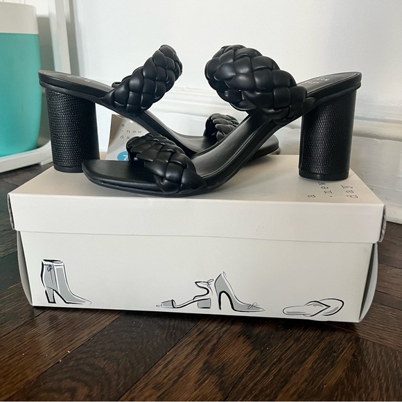 A New Day Basil Mule Heels in Black - Picture 2 of 5